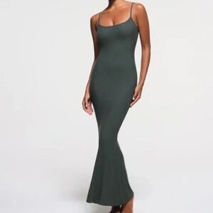 NWT SKIMS Slip Dress